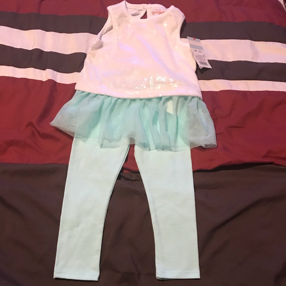 Girls 18 month outfit never used with tags.